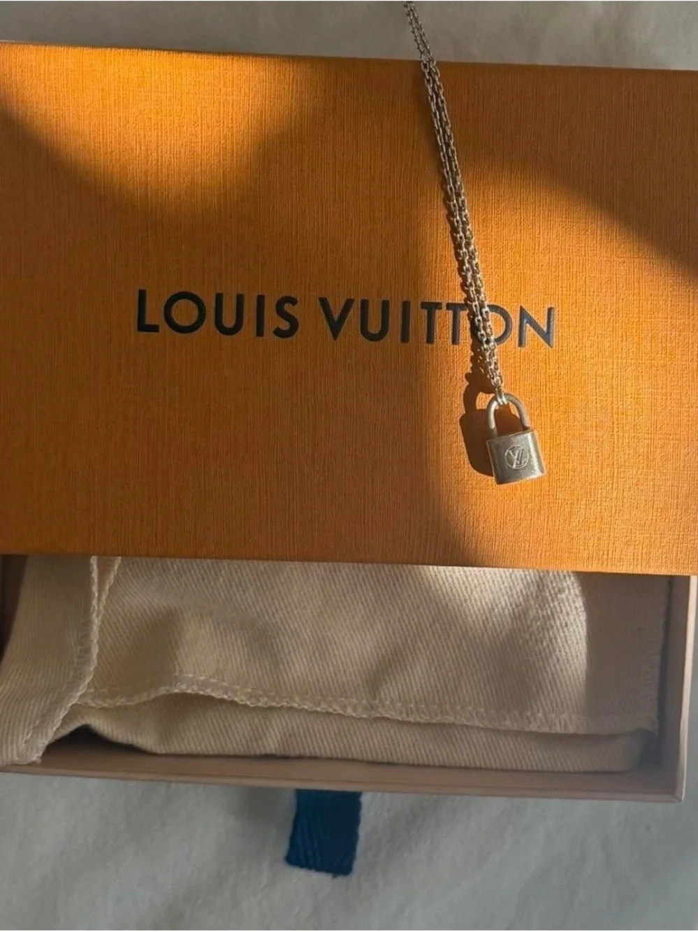 Louis Vuitton good authentic
